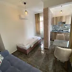 Ξενοδοχείο με διαμερίσματα Sempati 4*