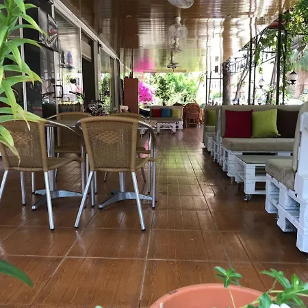 셈파티 아파트호텔