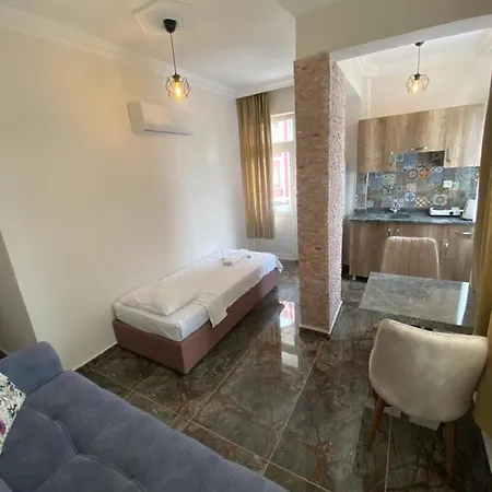 Lägenhetshotell Sempati 4*